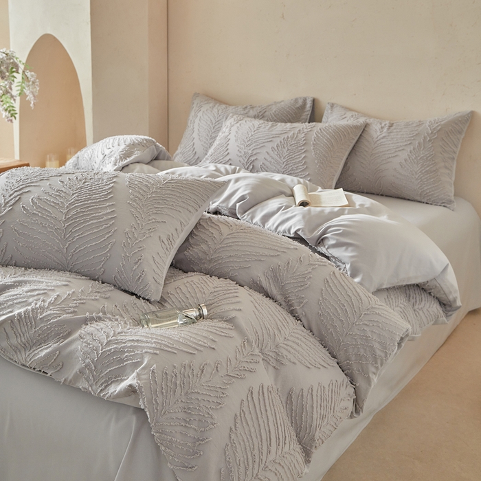 91家纺网 家纺一手货源 找家纺 缘生活  2025年新款剪花针叶四件套四季款（民宿首选） 剪花针叶-浅灰