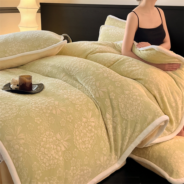 91家纺网 家纺一手货源 找家纺 诺梵 2025新款8斤立体雕花牛奶绒四件套_控价标准高于139，加大高于149 绣球花束-绿