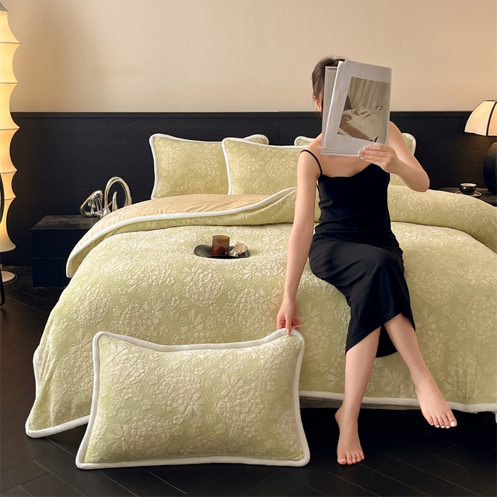 91家纺网 家纺一手货源 找家纺 诺梵 2025新款8斤立体雕花牛奶绒四件套_控价标准高于139，加大高于149 绣球花束-绿