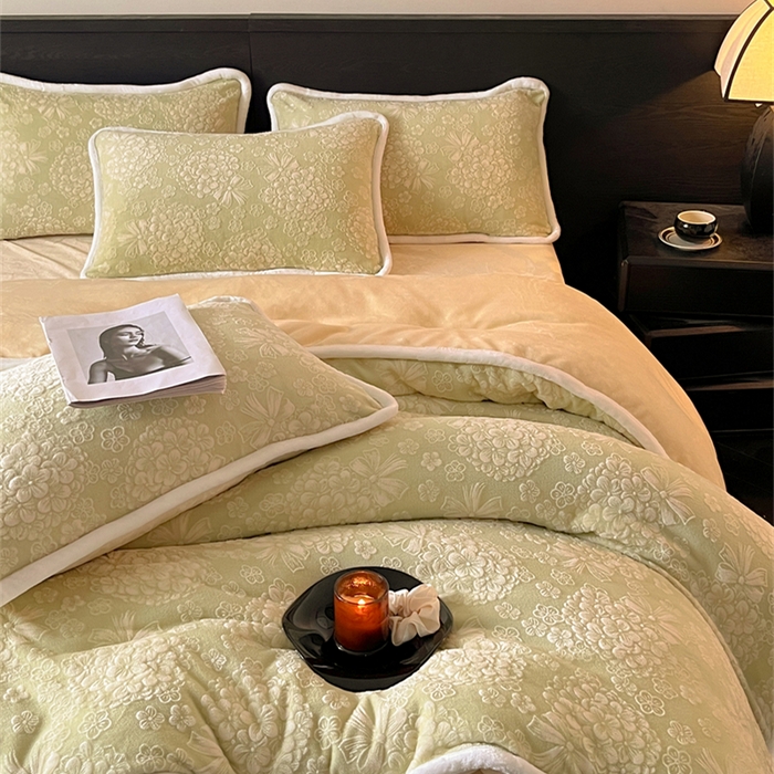 91家纺网 家纺一手货源 找家纺 诺梵 2025新款8斤立体雕花牛奶绒四件套_控价标准高于139，加大高于149 绣球花束-绿