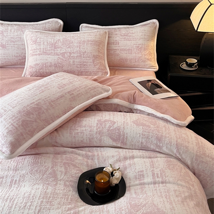 91家纺网 家纺一手货源 找家纺 诺梵 2025新款8斤立体雕花牛奶绒四件套_控价标准高于139，加大高于149 银杏叶