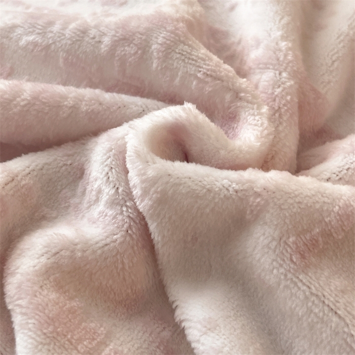 91家纺网 家纺一手货源 找家纺 诺梵 2025新款8斤立体雕花牛奶绒四件套_控价标准高于139，加大高于149 银杏叶