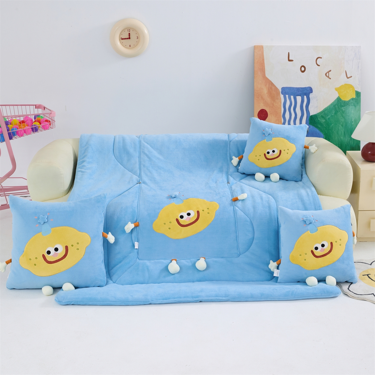 91家纺网 家纺一手货源 找家纺 （总）照世家纺 2025新款牛奶绒抗菌棉mango款抱枕被