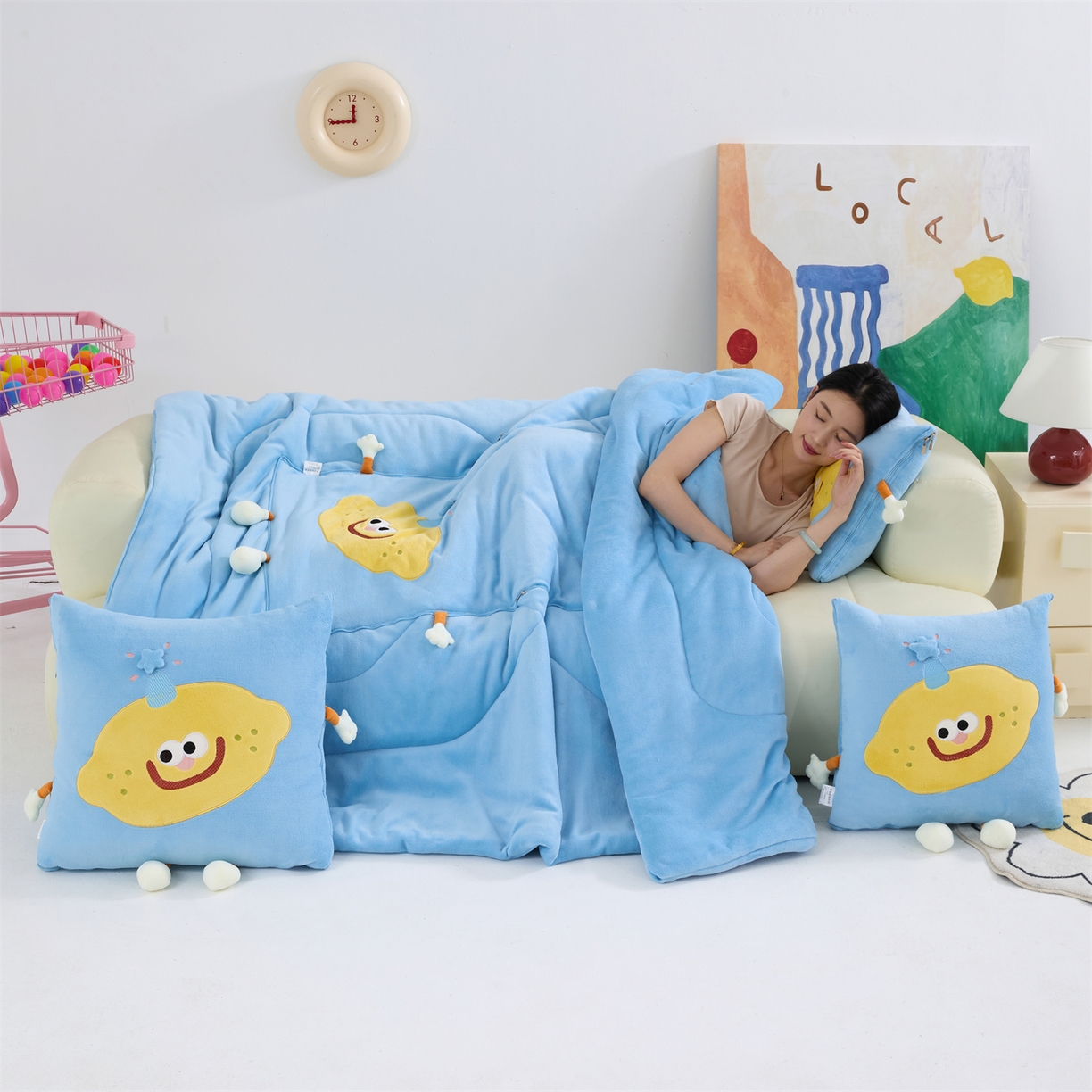 91家纺网 家纺一手货源 找家纺 （总）照世家纺 2025新款牛奶绒抗菌棉mango款抱枕被