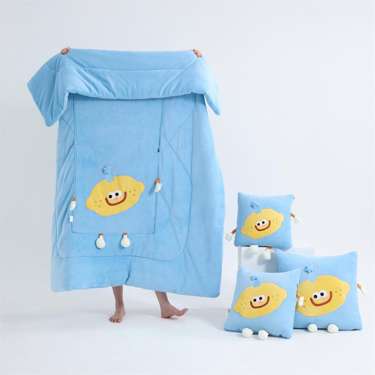 91家纺网 家纺一手货源 找家纺 （总）照世家纺 2025新款牛奶绒抗菌棉mango款抱枕被