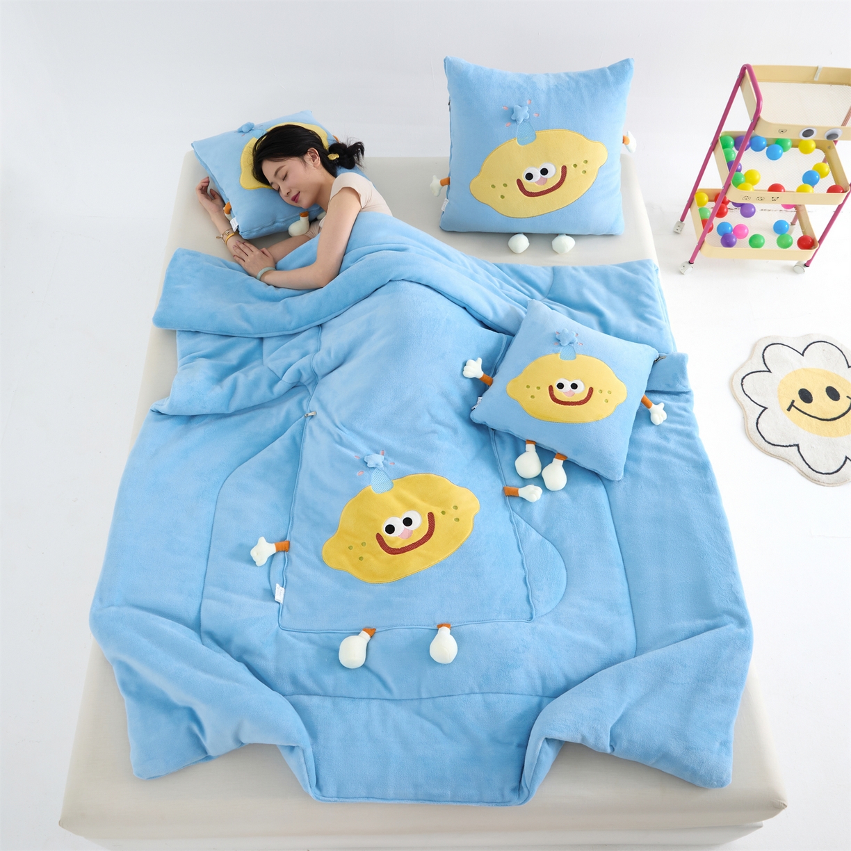 91家纺网 家纺一手货源 找家纺 （总）照世家纺 2025新款牛奶绒抗菌棉mango款抱枕被