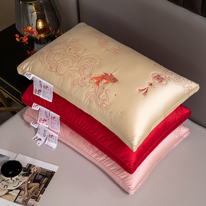 91家纺网 家纺一手货源 找家纺 （总）仁宇枕业 2025新款新品金玉良缘喜庆婚庆结婚单人双人舒适枕头枕芯