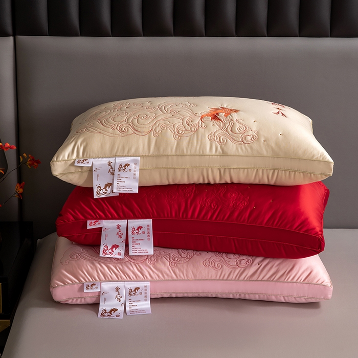 91家纺网 家纺一手货源 找家纺 （总）仁宇枕业 2025新款新品金玉良缘喜庆婚庆结婚单人双人舒适枕头枕芯