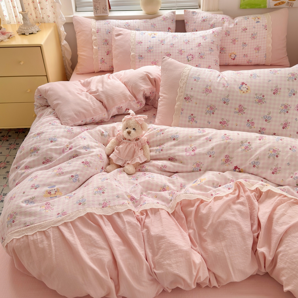 91家纺网 家纺一手货源 找家纺 （总）典雅家纺 2025新款A类超柔双层纱四件套花边工艺款四件套