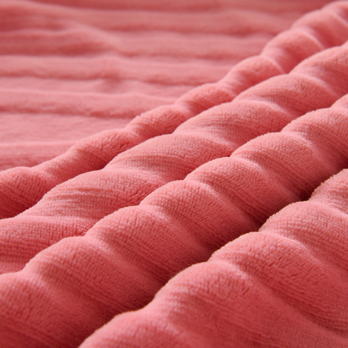 91家纺网 家纺一手货源 找家纺 推推家纺 2025新款雕花加厚牛奶绒床笠 条纹时代-豆沙