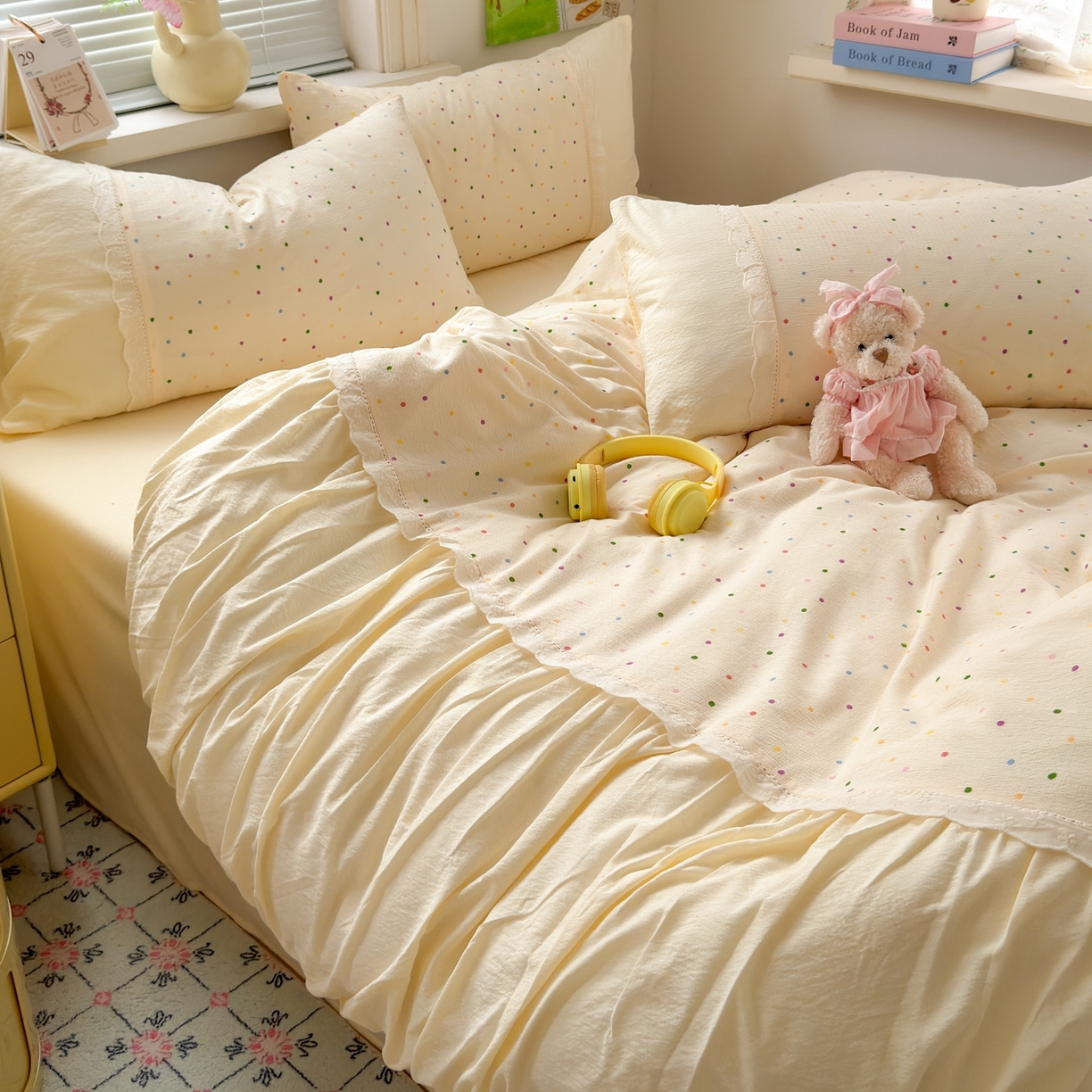 91家纺网 家纺一手货源 找家纺 典雅家纺 2025新款A类超柔双层纱四件套花边工艺款四件套 彩波波