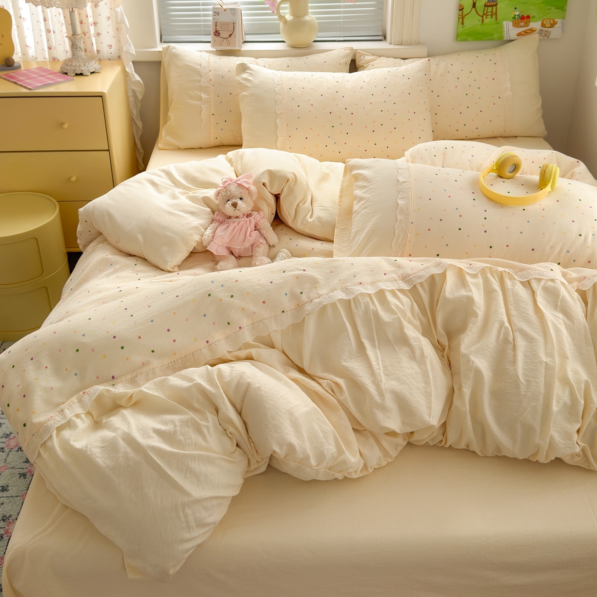 91家纺网 家纺一手货源 找家纺 典雅家纺 2025新款A类超柔双层纱四件套花边工艺款四件套 彩波波