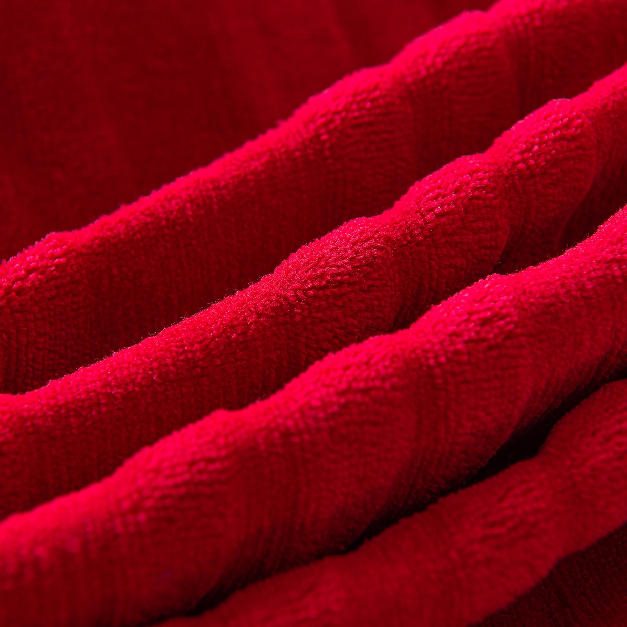 91家纺网 家纺一手货源 找家纺 推推家纺 2025新款雕花加厚牛奶绒床笠 条纹时代-酒红