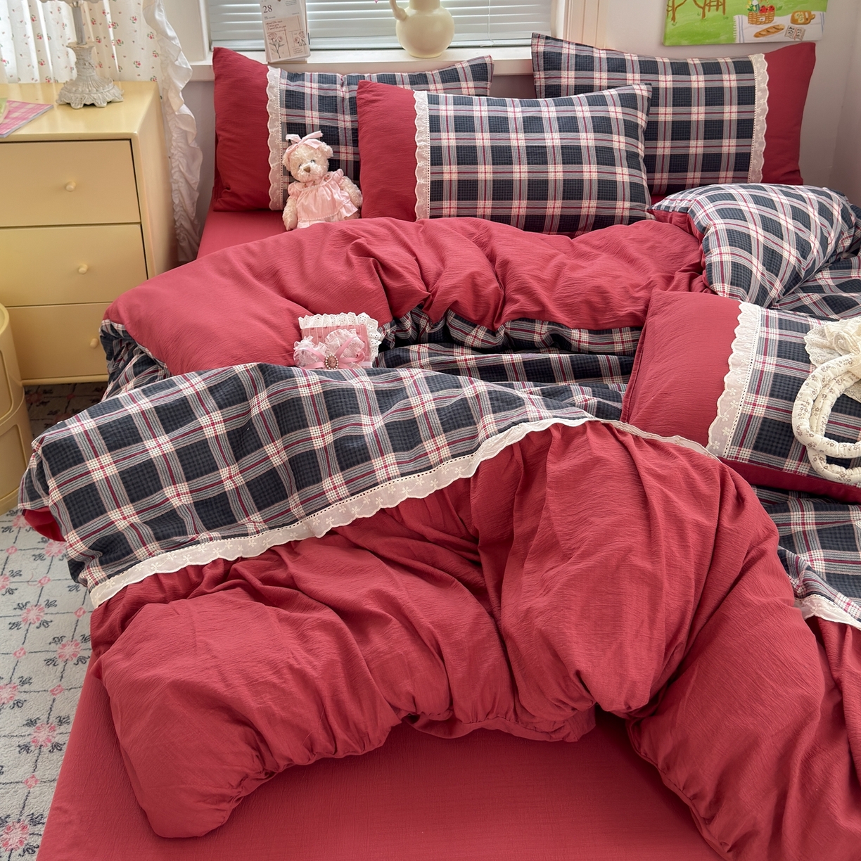 91家纺网 家纺一手货源 找家纺 典雅家纺 2025新款A类超柔双层纱四件套花边工艺款四件套 格言