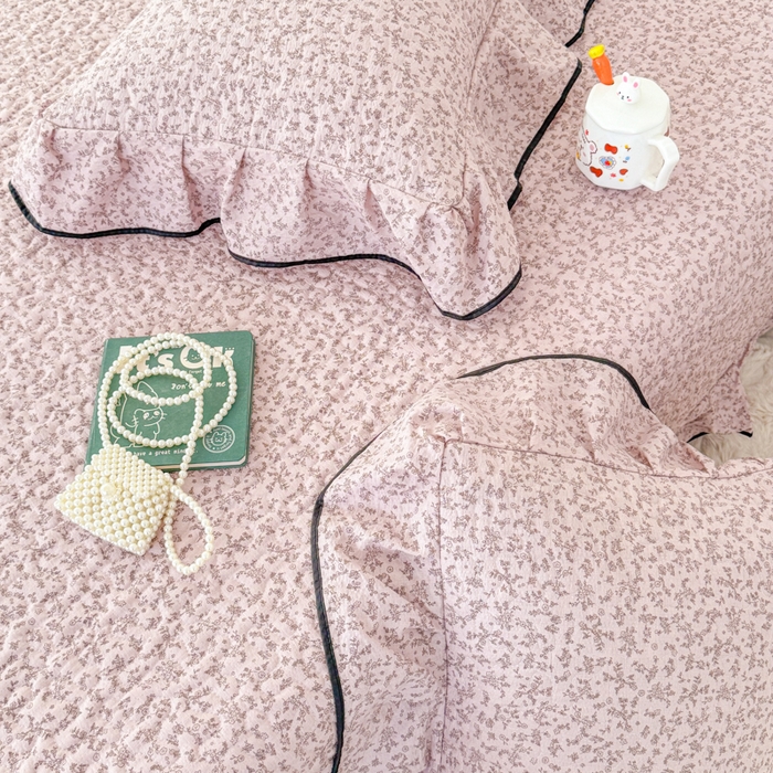 91家纺网 家纺一手货源 找家纺 999家纺 2025秋冬新款A类云感原麻双层纱床盖三件套四季通用炕盖夹棉床单床褥(提供买家秀) 慕情【花边款】