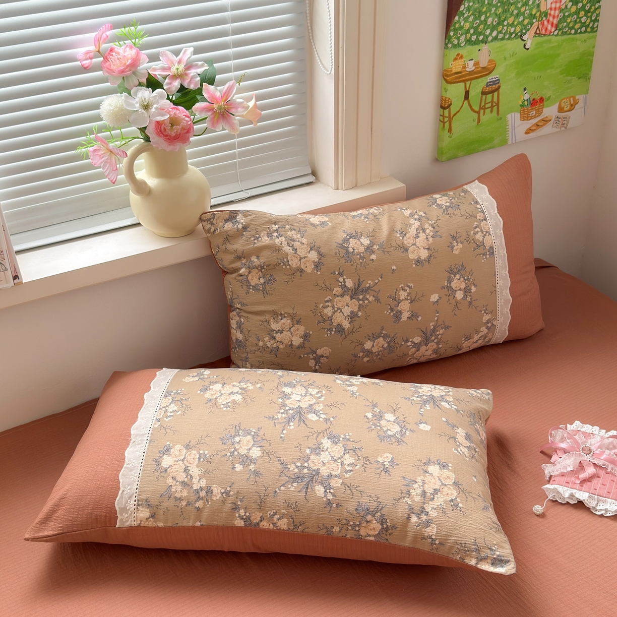 91家纺网 家纺一手货源 找家纺 典雅家纺 2025新款A类超柔双层纱四件套花边工艺款四件套 花香拿铁