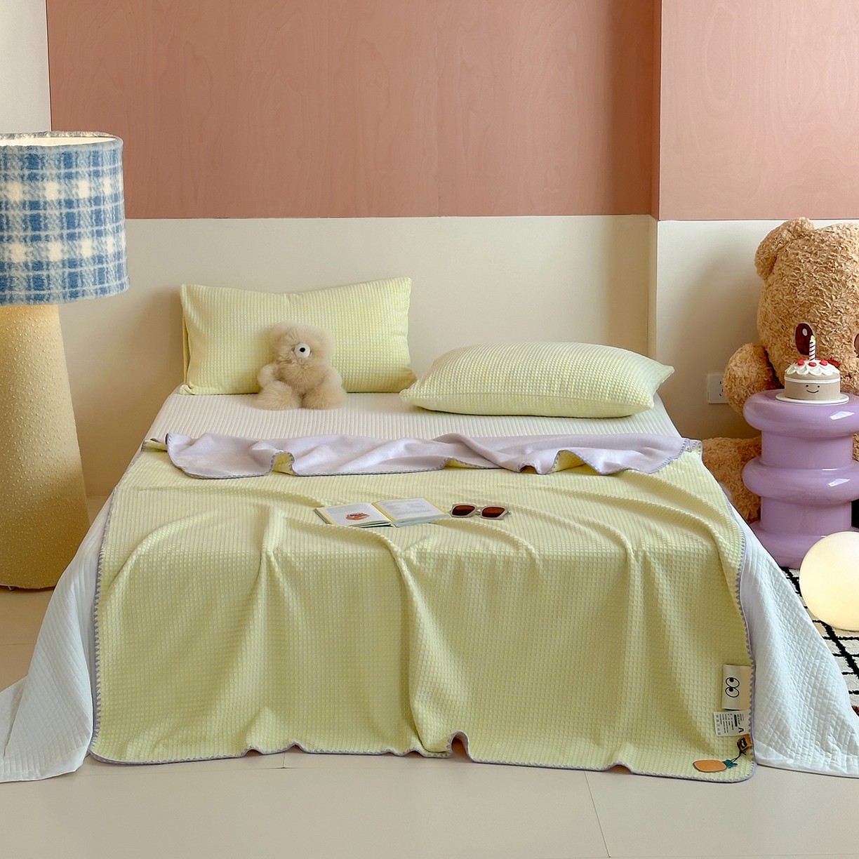 91家纺网 家纺一手货源 找家纺 桃子家居 2025新款A类ins菠萝毯全消光烂花撞色华夫格三角针工艺加厚牛奶绒毛毯多功能毯 绒-菠萝毯黄紫