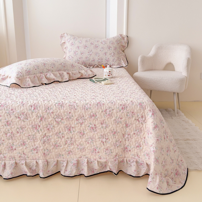 91家纺网 家纺一手货源 找家纺 999家纺 2025秋冬新款A类云感原麻双层纱床盖三件套四季通用炕盖夹棉床单床褥(提供买家秀) 春天里【花边款】