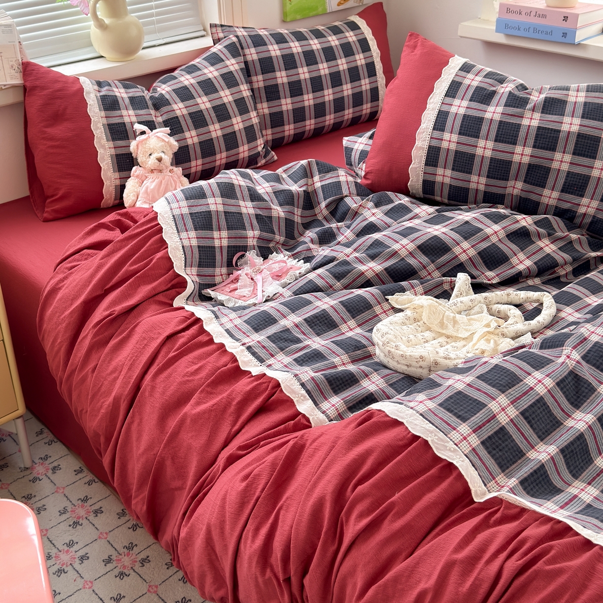 91家纺网 家纺一手货源 找家纺 典雅家纺 2025新款A类超柔双层纱四件套花边工艺款四件套 格言