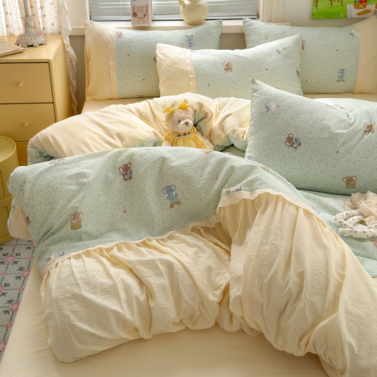 91家纺网 家纺一手货源 找家纺 典雅家纺 2025新款A类超柔双层纱四件套花边工艺款四件套 快乐小象