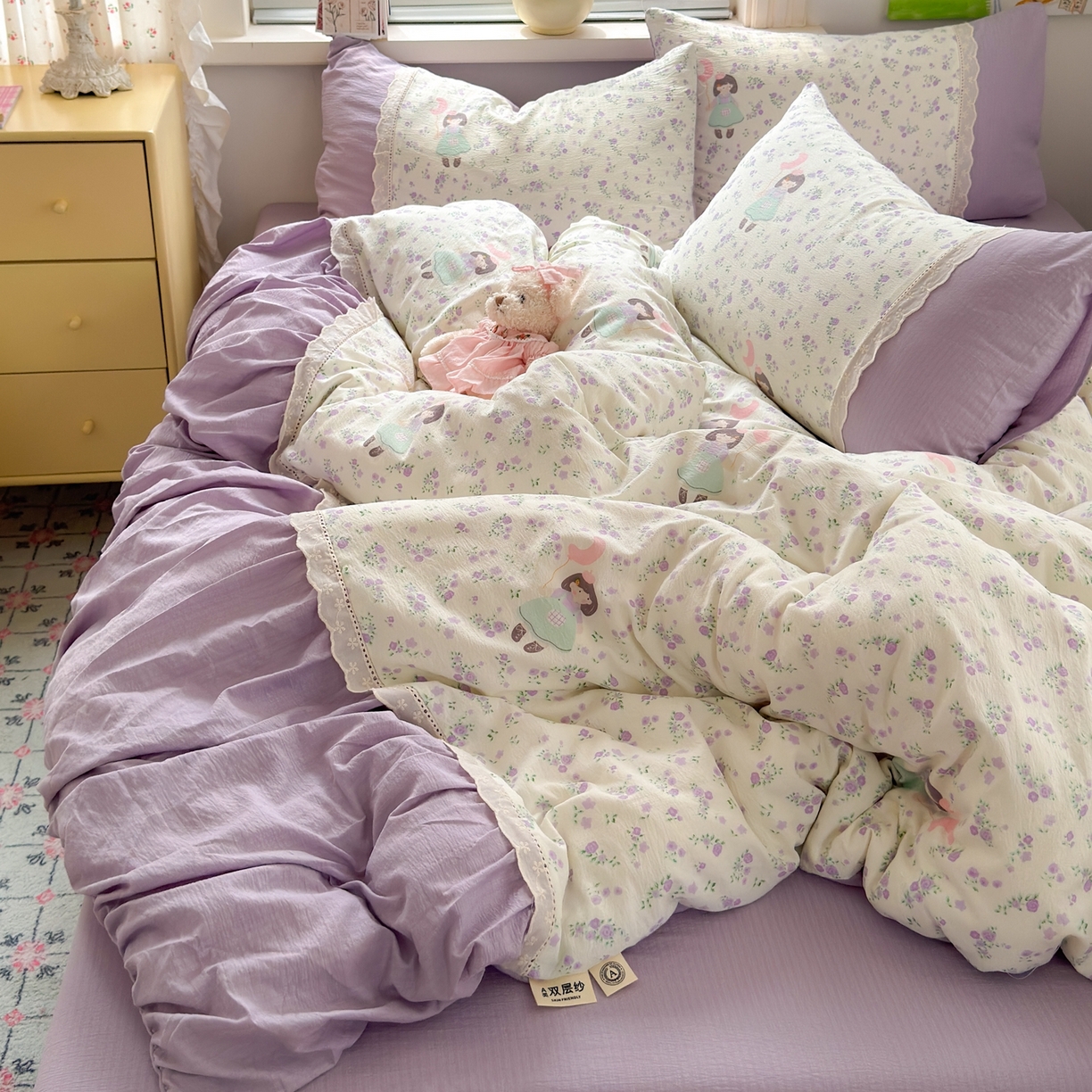 91家纺网 家纺一手货源 找家纺 典雅家纺 2025新款A类超柔双层纱四件套花边工艺款四件套 奶油公主