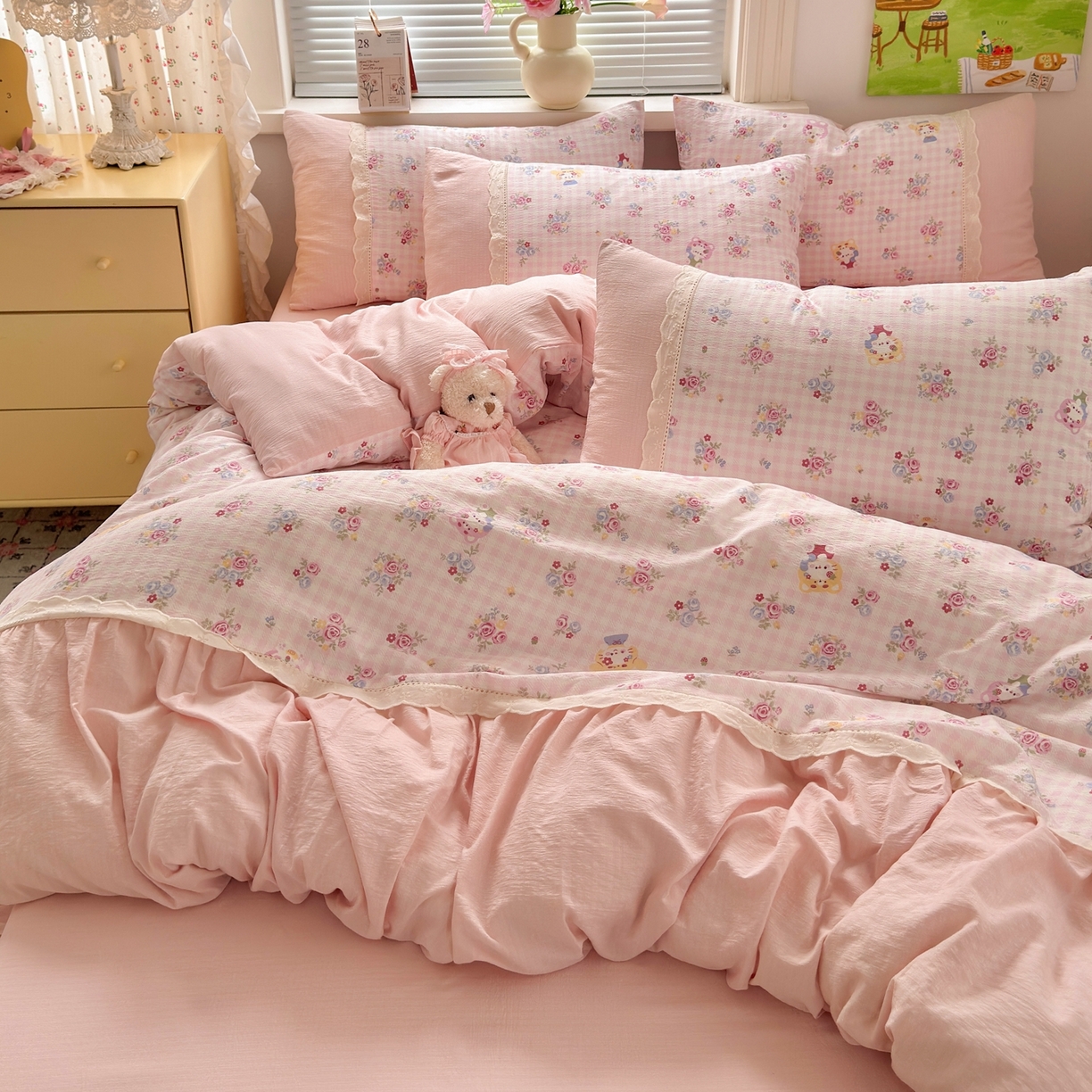 91家纺网 家纺一手货源 找家纺 典雅家纺 2025新款A类超柔双层纱四件套花边工艺款四件套 欧若拉