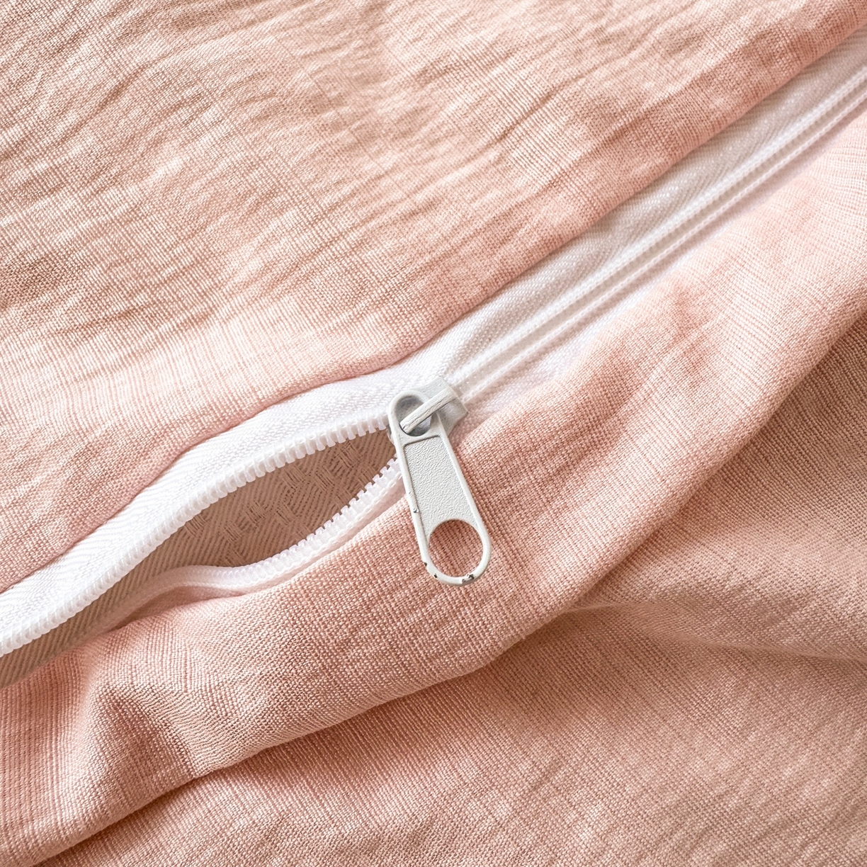 91家纺网 家纺一手货源 找家纺 典雅家纺 2025新款A类超柔双层纱四件套花边工艺款四件套 欧若拉