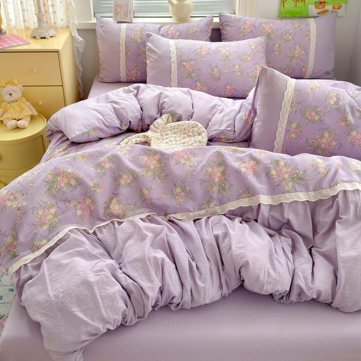 91家纺网 家纺一手货源 找家纺 典雅家纺 2025新款A类超柔双层纱四件套花边工艺款四件套 紫嫣