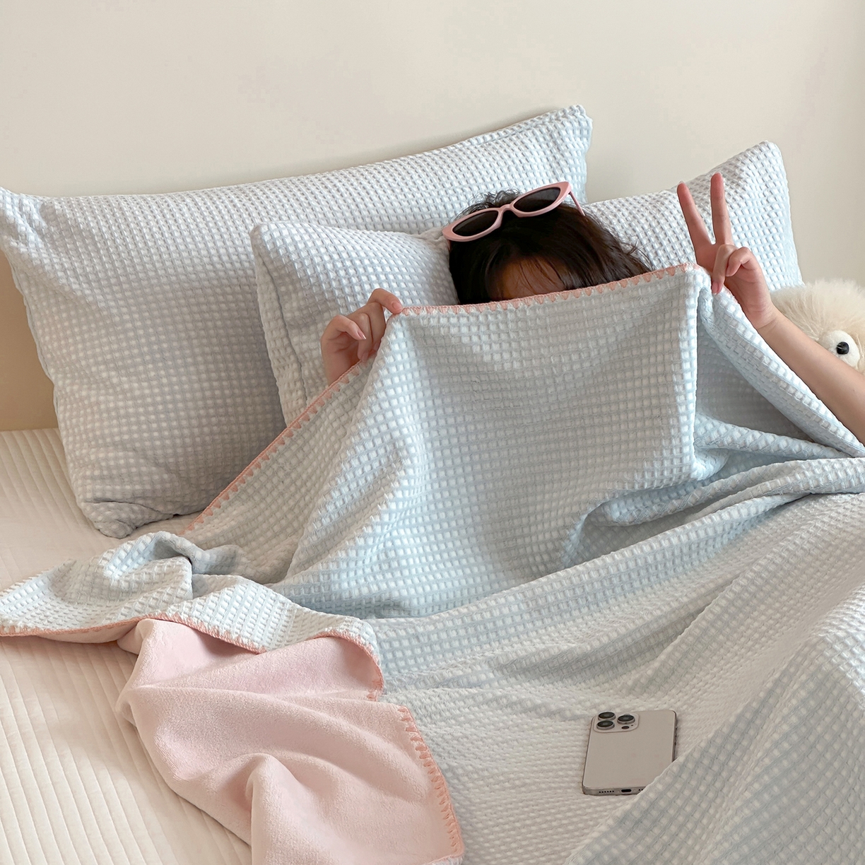 91家纺网 家纺一手货源 找家纺 桃子家居 2025新款A类ins菠萝毯全消光烂花撞色华夫格三角针工艺加厚牛奶绒毛毯多功能毯 绒-菠萝毯蓝粉