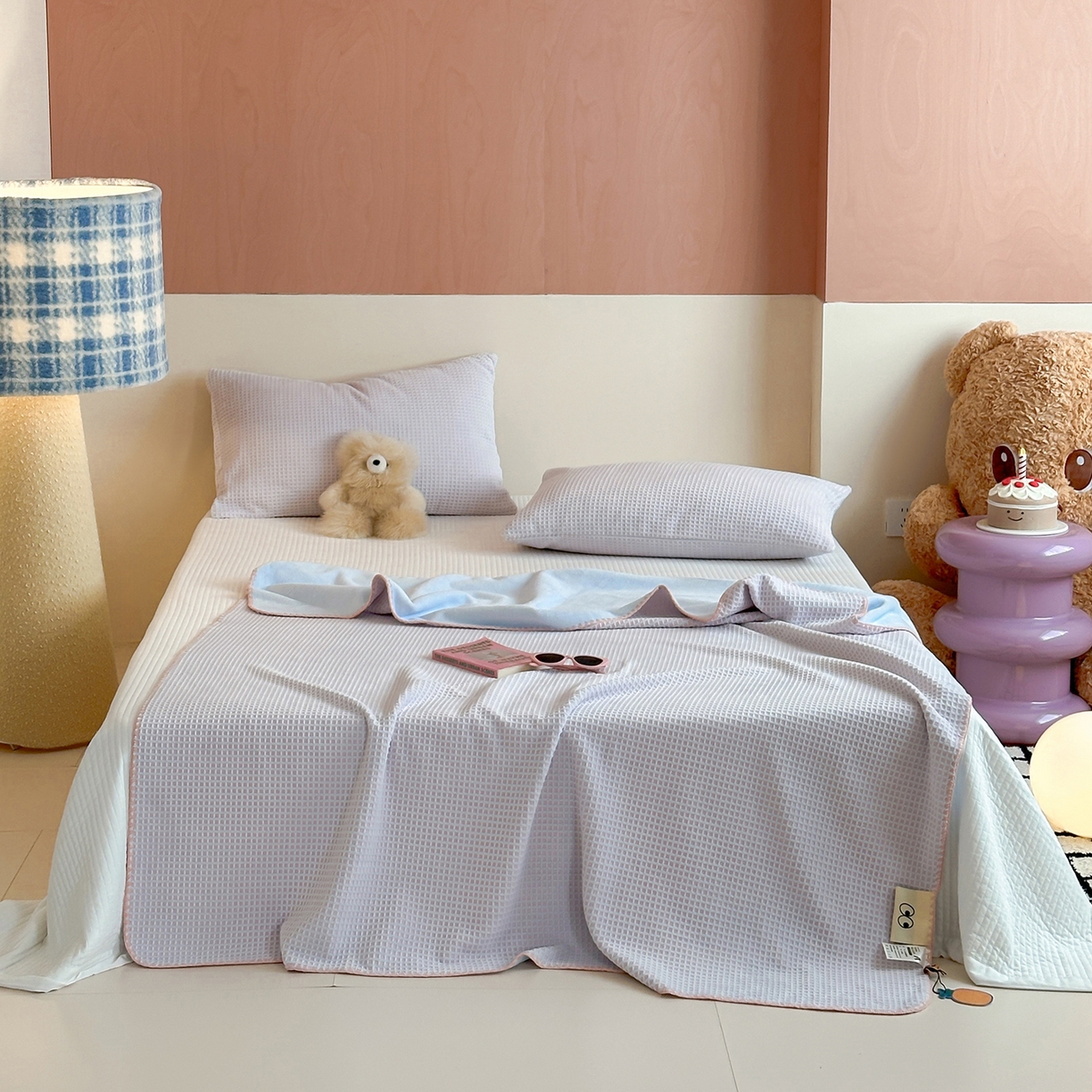 91家纺网 家纺一手货源 找家纺 桃子家居 2025新款A类ins菠萝毯全消光烂花撞色华夫格三角针工艺加厚牛奶绒毛毯多功能毯 绒-菠萝毯紫兰