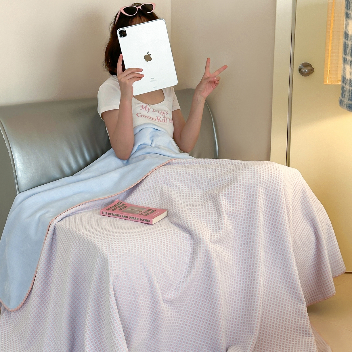 91家纺网 家纺一手货源 找家纺 桃子家居 2025新款A类ins菠萝毯全消光烂花撞色华夫格三角针工艺加厚牛奶绒毛毯多功能毯 绒-菠萝毯紫兰