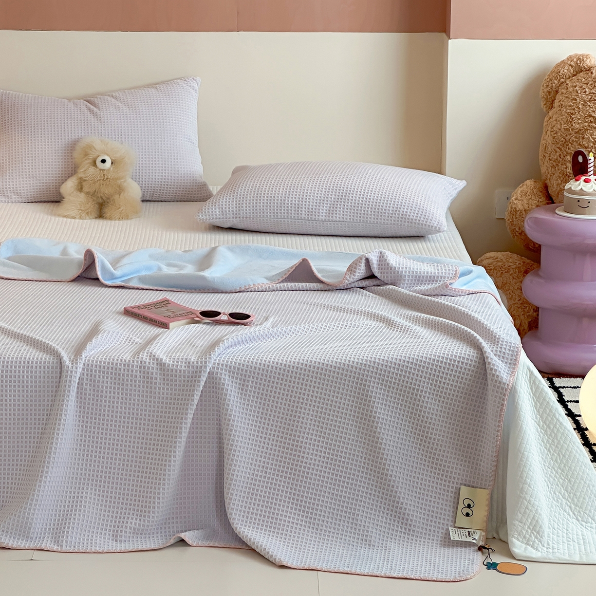 91家纺网 家纺一手货源 找家纺 桃子家居 2025新款A类ins菠萝毯全消光烂花撞色华夫格三角针工艺加厚牛奶绒毛毯多功能毯 绒-菠萝毯紫兰