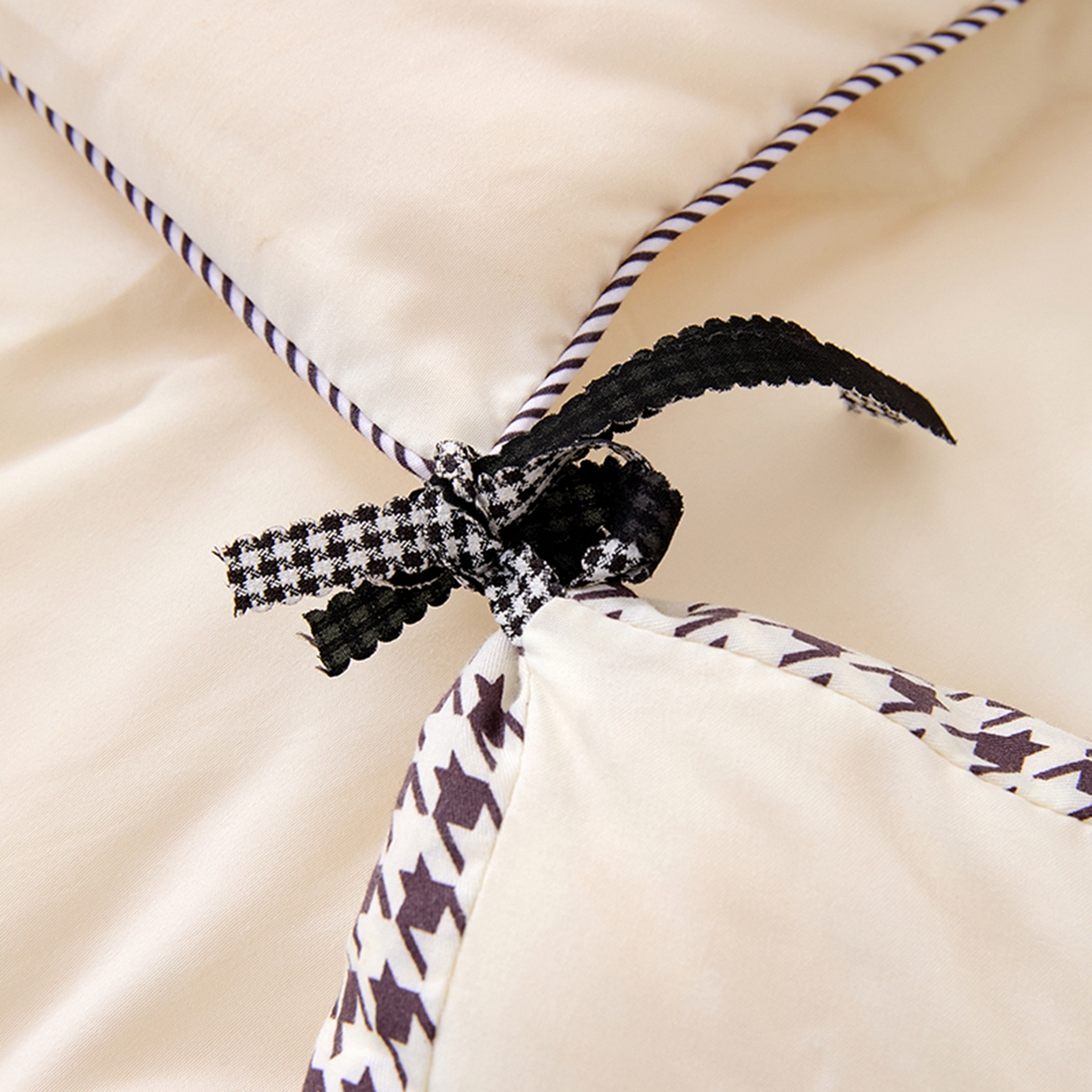 91家纺网 家纺一手货源 找家纺 VIP被业 2025新款千鸟格大豆子母被二合一四季被被子被芯 珍珠白