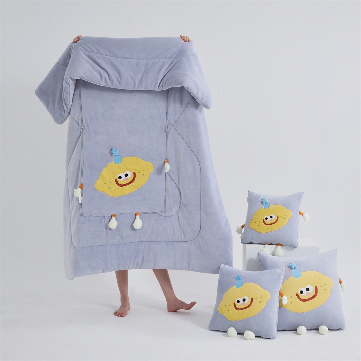 91家纺网 家纺一手货源 找家纺 照世家纺 2025新款牛奶绒抗菌棉mango款抱枕被 香芋紫