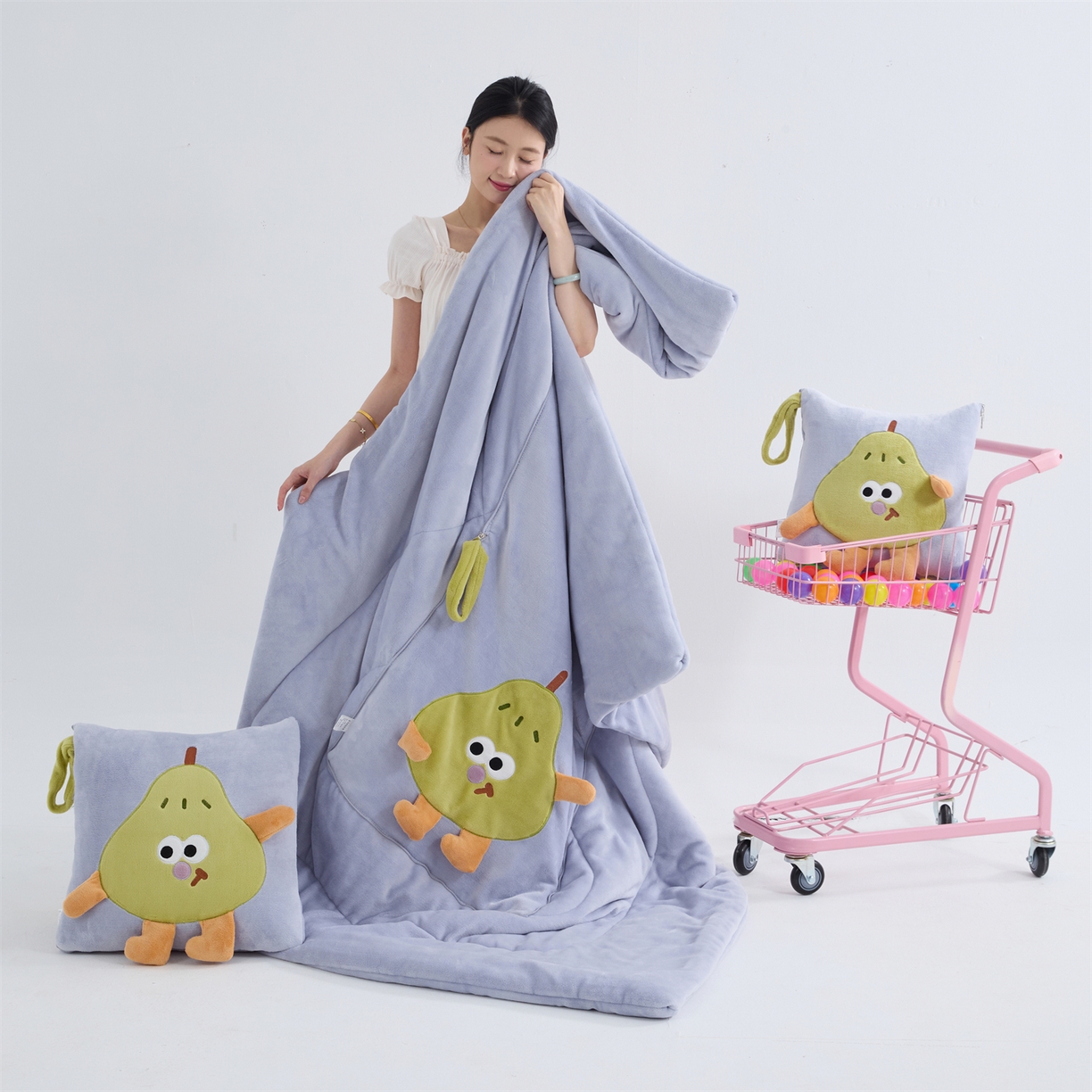 91家纺网 家纺一手货源 找家纺 照世家纺 2025新款牛奶绒抗菌棉pear款抱枕被 香芋紫