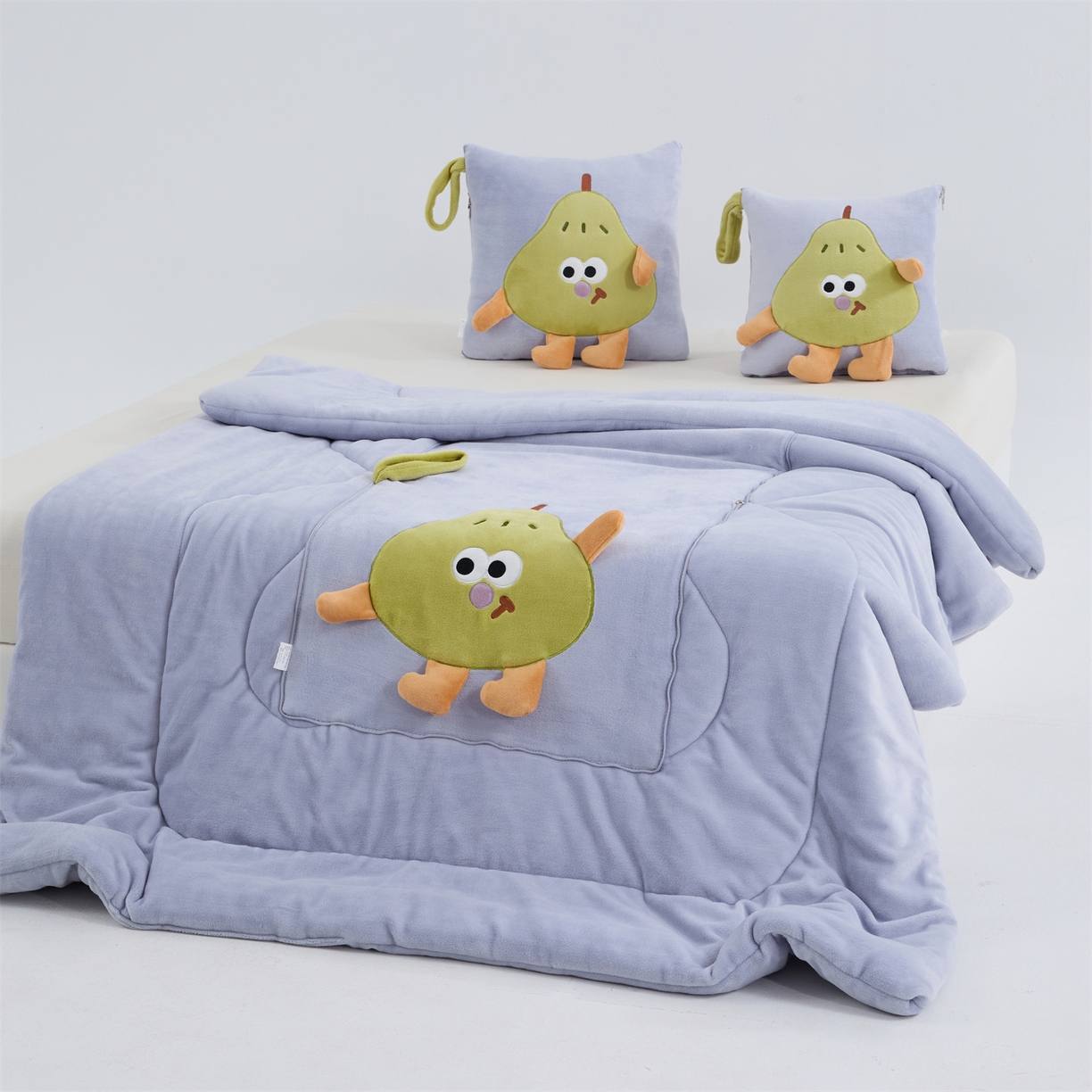 91家纺网 家纺一手货源 找家纺 照世家纺 2025新款牛奶绒抗菌棉pear款抱枕被 香芋紫