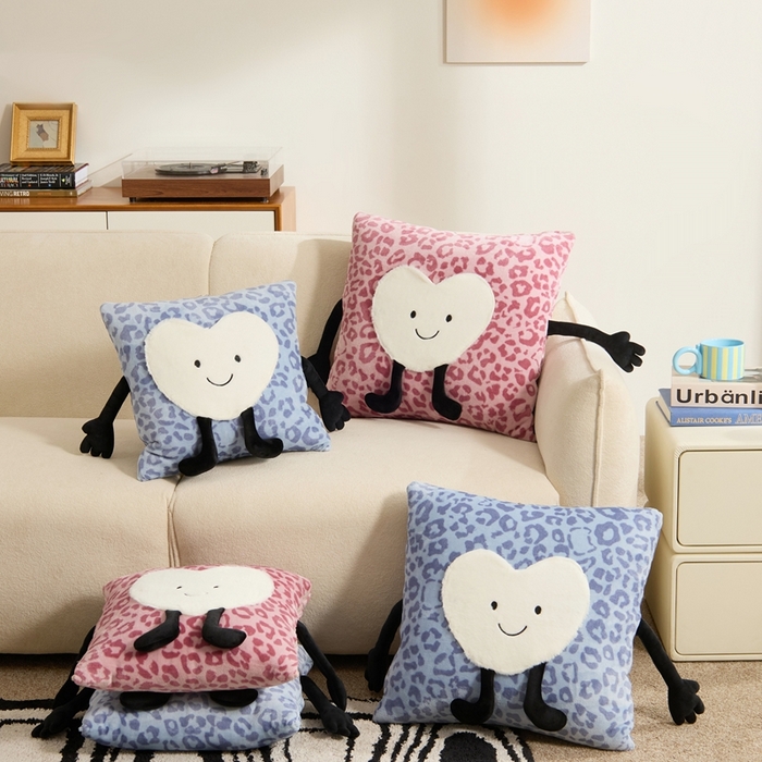 91家纺网 家纺一手货源 找家纺 多米家居 2025新款牛奶绒请开心抱枕被-Jellylove系列 组合图仅供参考不可下单