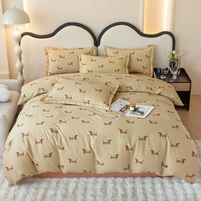 91家纺网 家纺一手货源 找家纺 首爱家纺 2025新款小清新全棉纯棉人字纹工艺款四件套 腊肠小狗