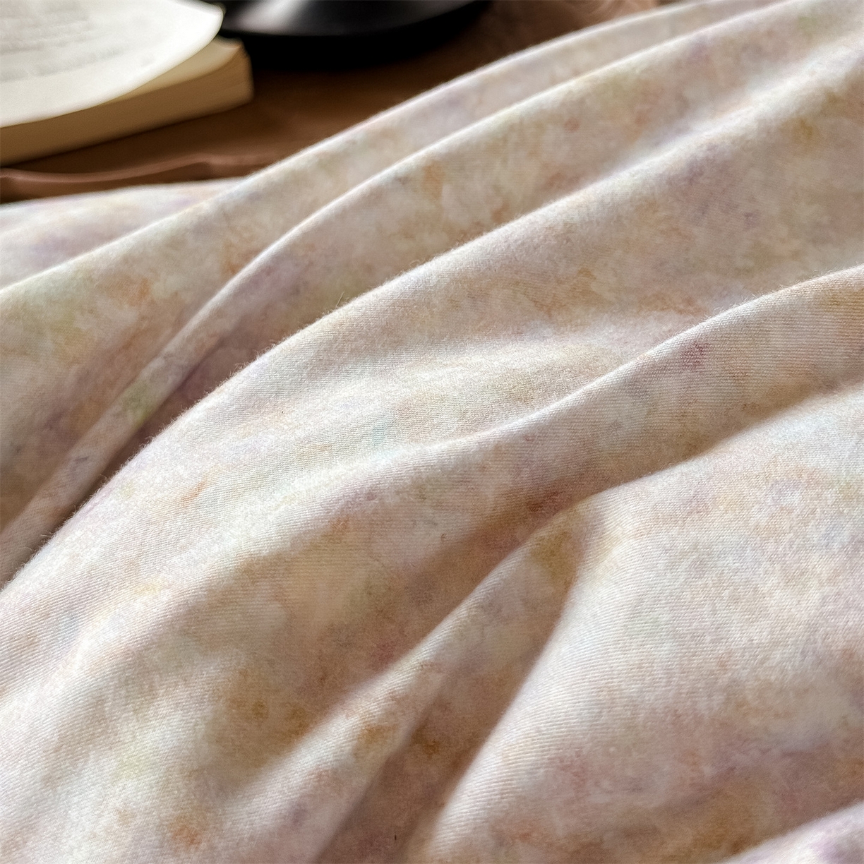 91家纺网 家纺一手货源 找家纺 朵希曼 2026新款全棉纯棉大版陶瓷磨毛四件套 若梦浮生-粉