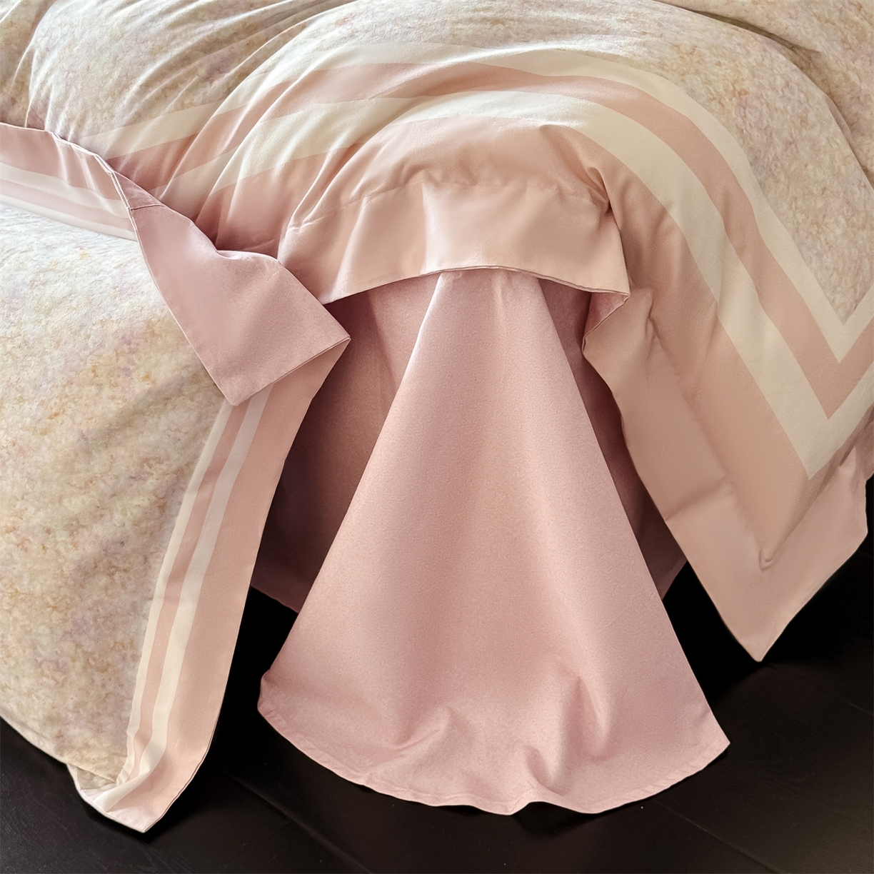 91家纺网 家纺一手货源 找家纺 朵希曼 2026新款全棉纯棉大版陶瓷磨毛四件套 若梦浮生-粉