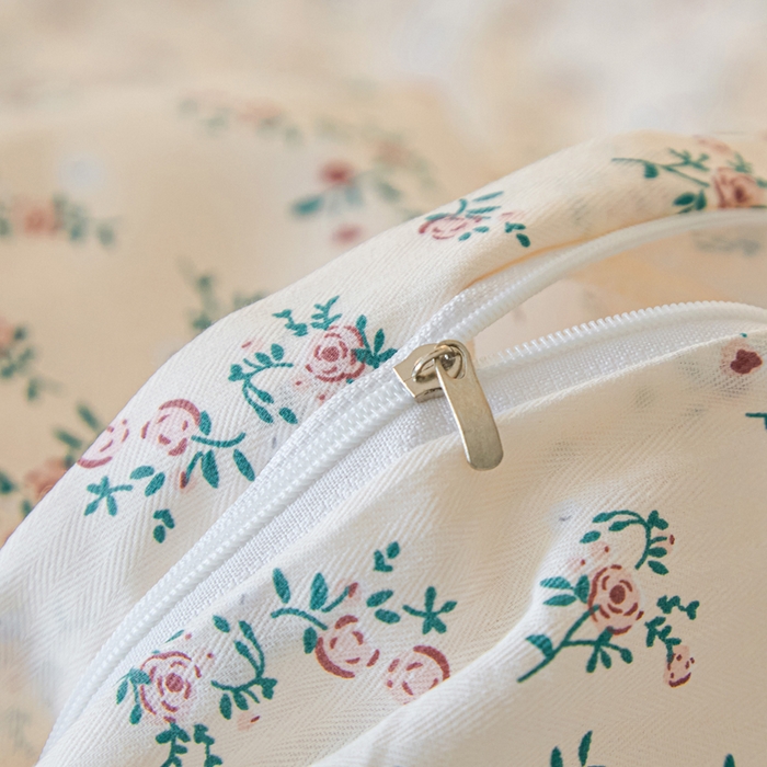 91家纺网 家纺一手货源 找家纺 首爱家纺 2025新款小清新全棉纯棉人字纹工艺款四件套 奶油小花