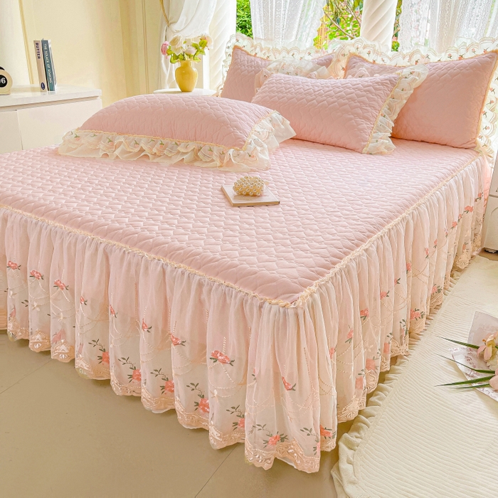 91家纺网 家纺一手货源 找家纺 罗艺轩 2025新款全棉蕾丝刺绣床裙四件套-小香玫瑰 小香玫瑰-粉色