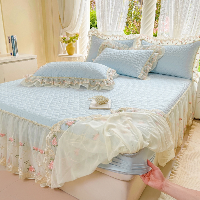 91家纺网 家纺一手货源 找家纺 罗艺轩 2025新款全棉蕾丝刺绣床裙四件套-小香玫瑰 小香玫瑰-天蓝