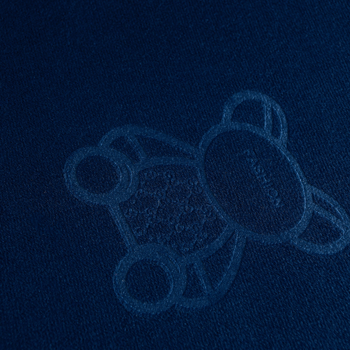 91家纺网 家纺一手货源 找家纺 推推家纺 2025新款高克重雕花水晶绒压花床笠外贸 泰迪熊-蓝色