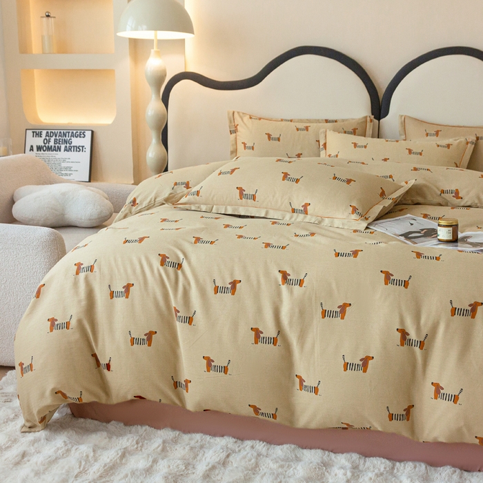 91家纺网 家纺一手货源 找家纺 金泰莱 2025新款全棉纯棉小清新工艺款四件套 腊肠小狗