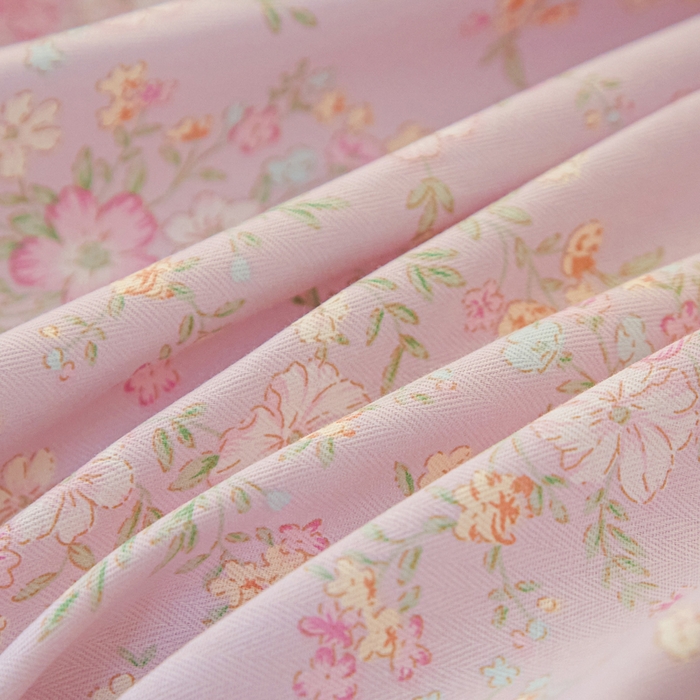 91家纺网 家纺一手货源 找家纺 棉乐町家居 2025新款全棉纯棉小清新工艺款四件套 樱花粉