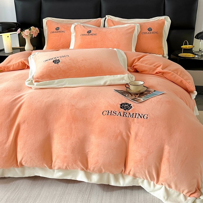 91家纺网 家纺一手货源 找家纺 爱洛 2025新款牛奶绒四件套牛奶绒刺绣四件套纯色牛奶绒四件套 山茶花-艾玛橙