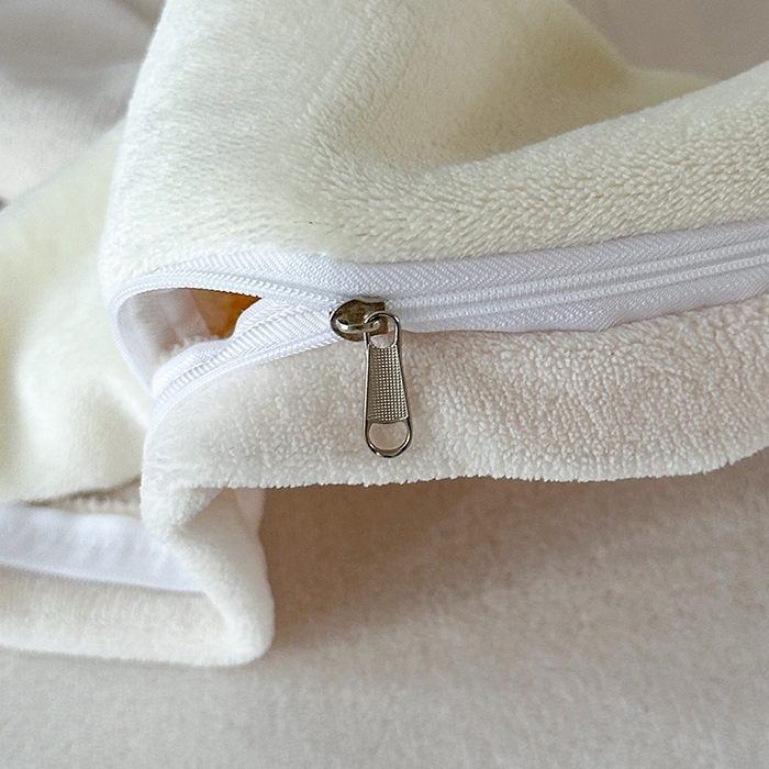 91家纺网 家纺一手货源 找家纺 爱洛 2025新款牛奶绒四件套牛奶绒刺绣四件套纯色牛奶绒四件套 山茶花-奶油白