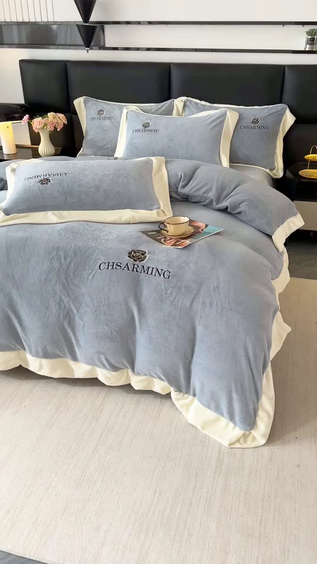 91家纺网 家纺一手货源 找家纺 爱洛 2025新款牛奶绒四件套牛奶绒刺绣四件套纯色牛奶绒四件套 山茶花-灰色