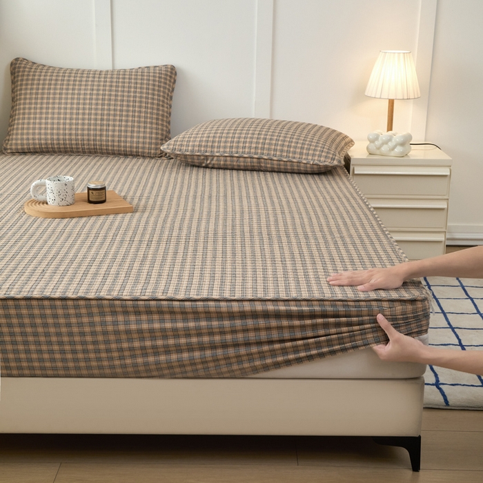 91家纺网 家纺一手货源 找家纺 沐纯家居 2025新款A类全棉纯棉色织水洗棉加婴儿绒双面可用床笠-暖绒系列 暖绒-卡其格